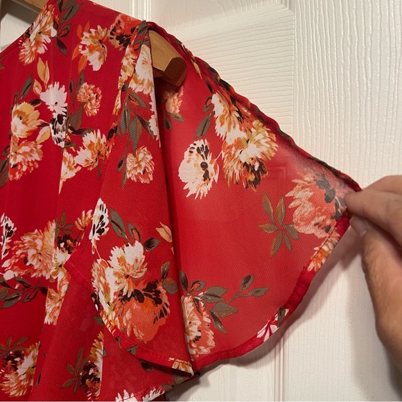 Maurice’s Women’s Red Floral Dress Short Flutter Sleeves V Neck Size XXL - Picture 5 of 10